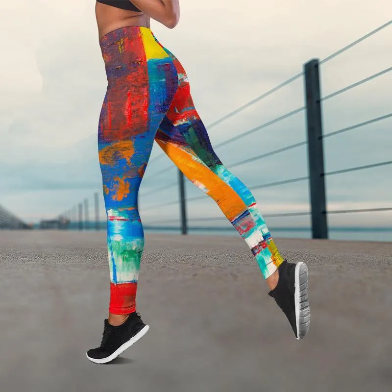 Comfy Vibrant Leggings - model 14