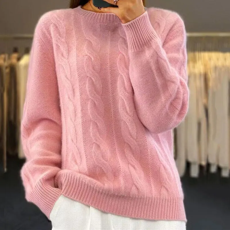 Mandy – Women's Soft Pink Cable Knit Sweater – Cozy Winterwear in Warm Wool Blend