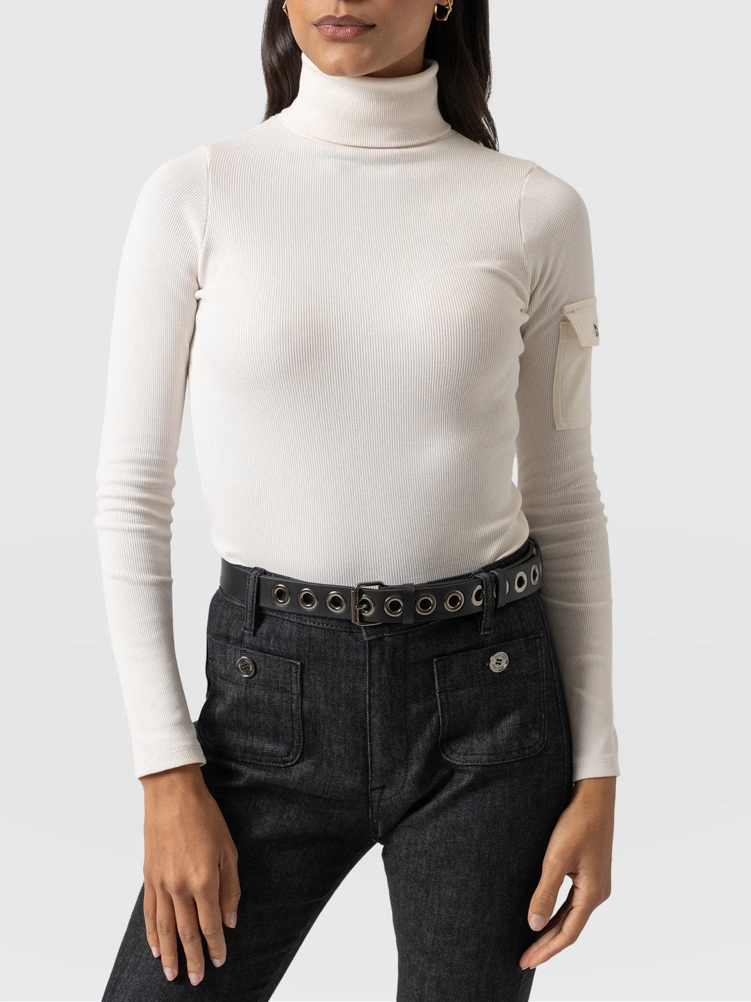 Pocket Turtle Neck - Cream